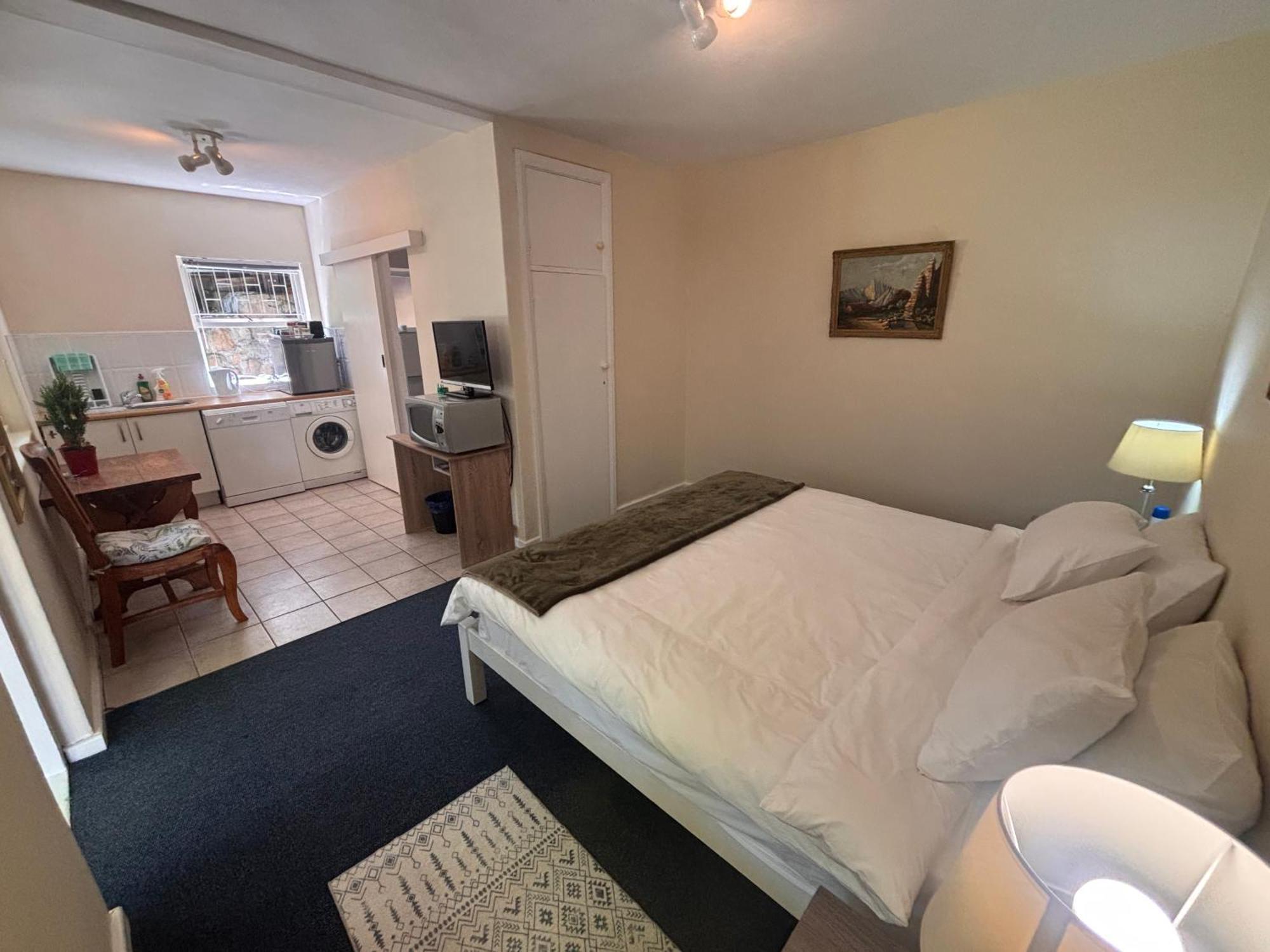 Highlands Self Catering Apartment Кейптаун Екстериор снимка